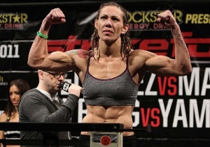 Кристина Джустино дебютирует в UFC 14 мая