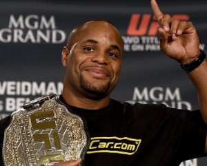 Реванш Джонса с Кормье станет главным боем UFC 200