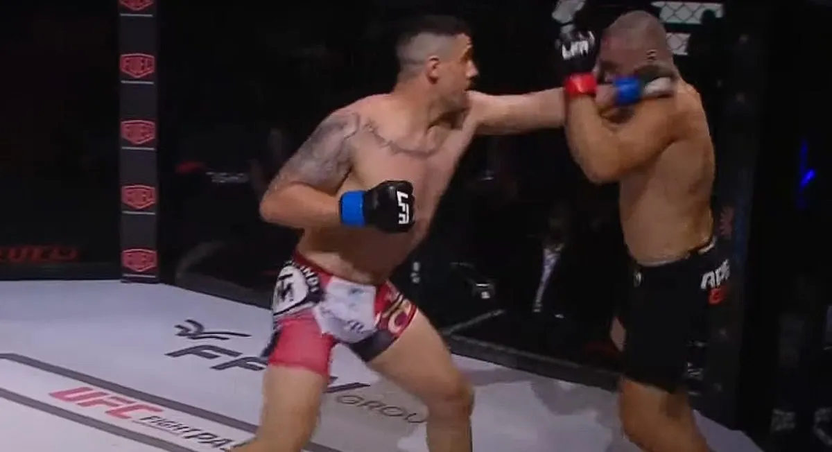 FEN 57: Wielka kontrowersja, sędzia nie zauważył klepania [WIDEO]