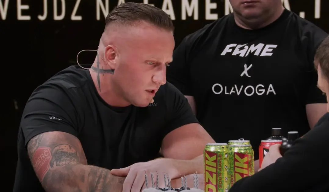 Dyskwalifikacja na Fame MMA. Denis Załęcki faulował rywala [WIDEO]