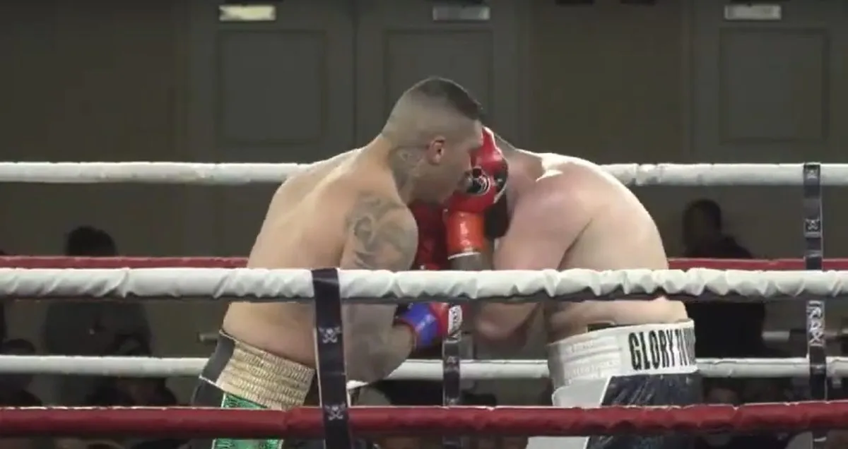 Waga ciężka na Grand Prix WBC: Rogawa bez problemu z Clarkiem, Young znokautował Yuskiva