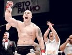 Дмитрий Сосновский победно дебютировал в UFC, задушив Годбира