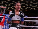 Аманда Серрано отобрала титул WBO у Хизер Харди Аманда Серрано отобрала титул WBO у Хизер Харди