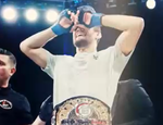 Нурмагомедов победил Хьюза и остался чемпионом Bellator Нурмагомедов победил Хьюза и остался чемпионом Bellator