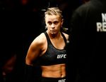 Пейдж Ванзант проиграла в дебютном поединке в BKFC Пейдж Ванзант проиграла в дебютном поединке в BKFC