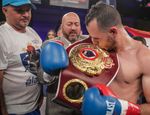 Йомар Аламо защитил титул — немного помогли судьи