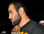 «Абрек» Абдурахимов сразится с «Ванильной гориллой» на турнире UFC в Китае