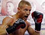 Флэнеган остался чемпионом WBO, перебоксировав Мэтьюза Флэнеган остался чемпионом WBO, перебоксировав Мэтьюза