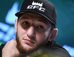 Тагир Уланбеков с трудом победил Насименту на UFC 267