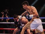 Камбэк непобеждённого экс-чемпиона: Варгас побил Баэса — видео Камбэк непобеждённого экс-чемпиона: Варгас побил Баэса — видео