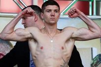 Видео боя: Люк Кэмпбелл — Адриан Янг, HD 720