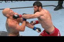 vringe - Анкалаев не заметил Гуськова, Уокер растерзал очередную ногу. Видео лучших моментов UFC Абу-Даби