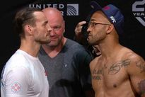 Видео боя: Фил «Си-Эм Панк» Брукс — Майк Джексон