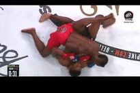 Видео боя: Пол Дэйли — Лоренц Ларкин Видео боя: Пол Дэйли — Лоренц Ларкин