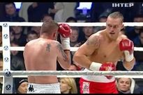 Видео боя: Александр Усик – Даниэль Брюэр