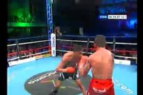 Видео боя: Хуан Карлос Ревеко – Феликс Альварадо Видео боя: Хуан Карлос Ревеко – Феликс Альварадо