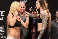 Видео боя: Холли Холм — Меган Андерсон Видео боя: Холли Холм — Меган Андерсон