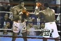 Видео боя: Ларри Холмс — Карл Уильямс
