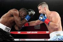 Видео боя: Александр Гвоздик — Майкл Гбенга