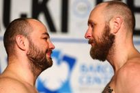 Видео боя: Адам Ковнацки — Роберт Хелениус Видео боя: Адам Ковнацки — Роберт Хелениус