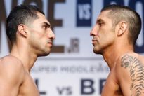 Видео боя: Хосесито Лопес — Джон Молина Видео боя: Хосесито Лопес — Джон Молина