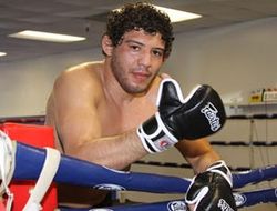 фото - (ММА) Гилберт Мелендес против Диего Санчеса на UFC 166
