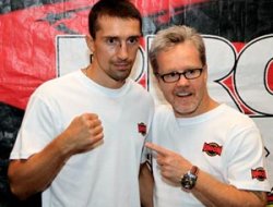 фото - Вячеслав Сенченко vs. Пол Малиньяджи: бою быть