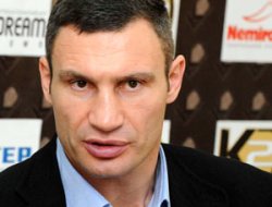 фото - Виталий Кличко проведет бой с Дэвидом Хэем еще до мая?