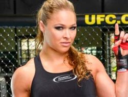 фото - (ММА) Ронда Раузи станет первой чемпионкой UFC среди женщин