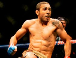 фото - (ММА + Видео) UFC 156: Жозе Алдо отстоял титул, победив Фрэнки Эдгара