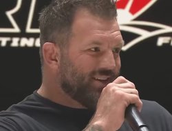 фото - Официально! Обидчик Емельяненко продолжит карьеру в RIZIN