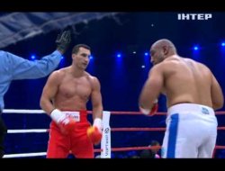 фото - Видео боя: Владимир Кличко – Алекс Леапаи, HD 1080