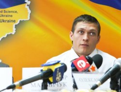 Александр Усик выступит «на разогреве» у боя Кличко–Леапаи фото - Александр Усик выступит «на разогреве» у боя Кличко–Леапаи