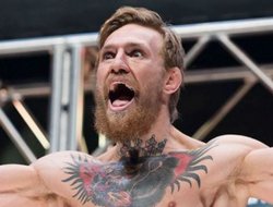 фото - Видео взвешивания UFC 189: Макгрегор–Мендес, Лоулер–Макдональд