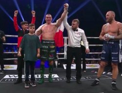 фото - Мастернак побил экс-чемпиона