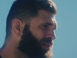 фото - Заплыв подо льдами. Зацените новое видео от Прохазки