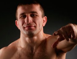 фото - Автандил Хурцидзе продолжит карьеру в США у Лу Дибеллы