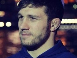 фото - UFC 210: Магомед Бибулатов победил Дженела Лаусу