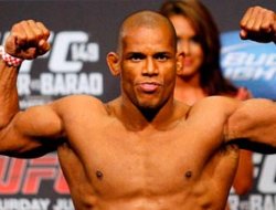 фото - (ММА) Гектор Ломбард против Юшина Оками на UFC on FUEL TV 8