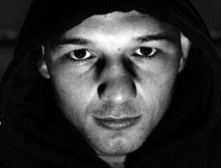 фото - (Результаты + Видео) Гавин Риз остановил Энтони Мезааче