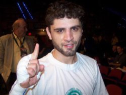 фото - Владимир Хрюнов подписал Хабиба Аллахвердиева