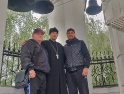 фото - Усик с "бригадой", Бивол вылетает в США, духовная суббота Ковалёва — соцсети