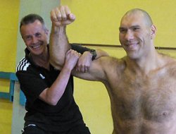 фото - Тренер Валуева: сегодня выиграет Дэвид Хэй