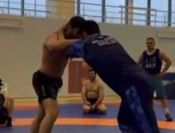 фото - Легендарный Садулаев помогает Чимаеву в подготовке к Дю Плесси: видео