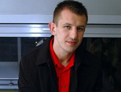 фото - Небезопасный самолет Томаша Адамека вернулся в Варшаву