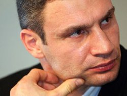 фото - Мануэль Чарр требует от Виталия Кличко больше денег
