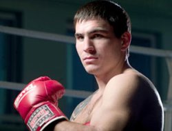 фото - Стас Каштанов и Сервер Эмурлаев определят «временного» чемпиона WBA