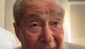 Арум не верит в шансы Теофимо против Энниса: «Он делает это из-за денег» Арум не верит в шансы Теофимо против Энниса: «Он делает это из-за денег»