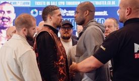 Усик и Дюбуа объявили о реванше: фото из Лондона Усик и Дюбуа объявили о реванше: фото из Лондона