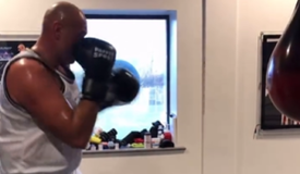 Тайсон Фьюри показал красоту и прокомментировал слухи Тайсон Фьюри показал красоту и прокомментировал слухи